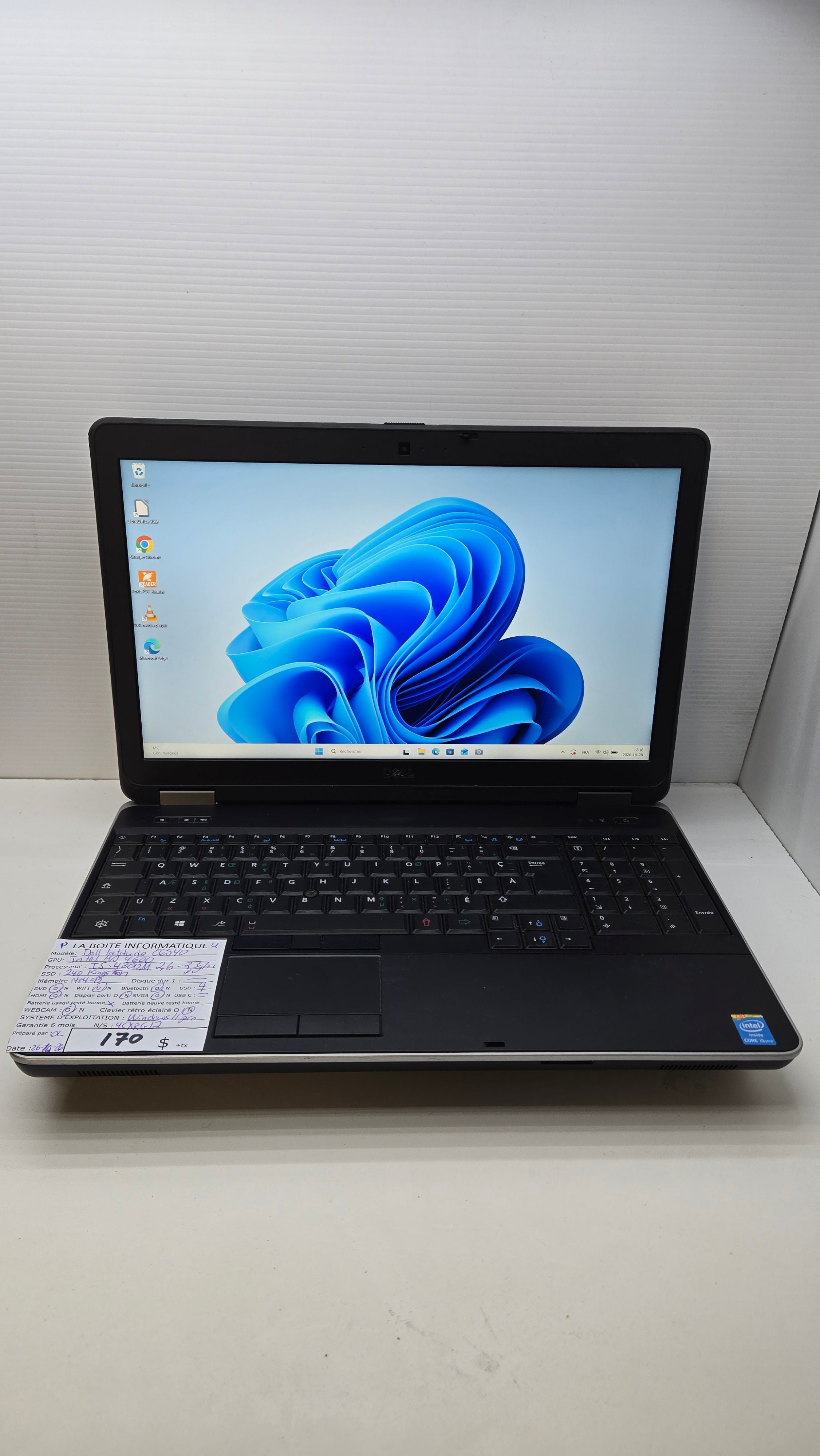 Dell Latitude E6540 i5-4300M ouvert — clavier et écran Windows 11